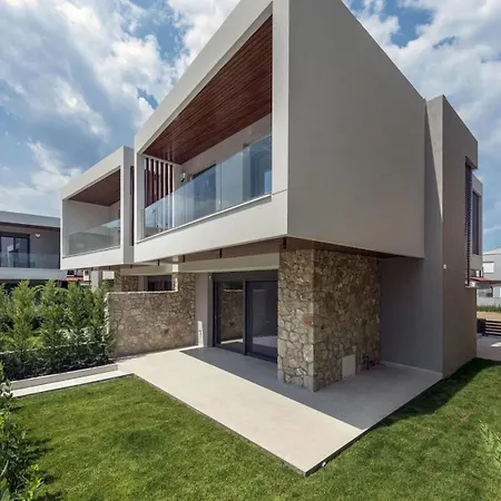 Darion Complex T2 - * Nikiti (Sithonia)